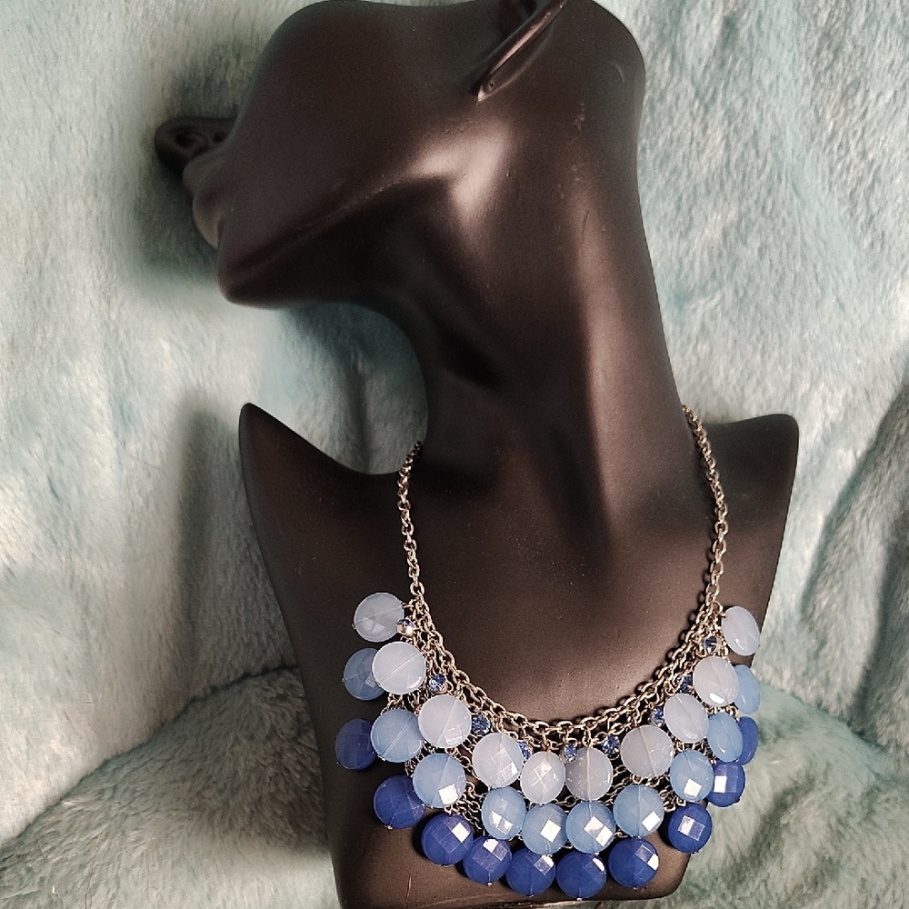 Elegant Blue and Silver Necklace